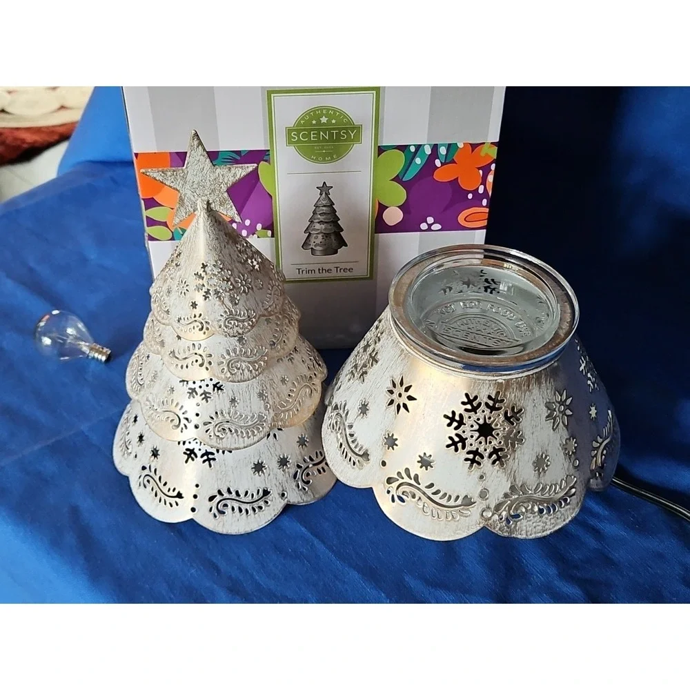 Scentsy Warmer TRIM the TREE Christmas Fragrance Wax Melter 13